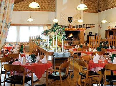 Logis Clermotel - Hotel & Restaurant Аньє Екстер'єр фото